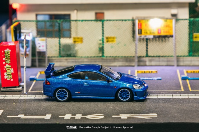 Tarmac Works Honda Integra TYPE R DC5 Custom Blue Metallic Model Car