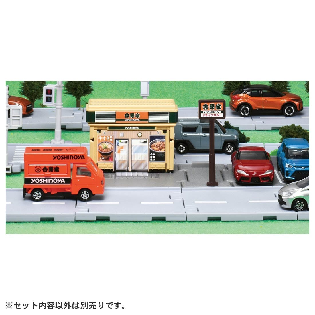 Takara Tomy Tomica World Tomica Town Yoshinoya  (w/ Tomica Car x 1)