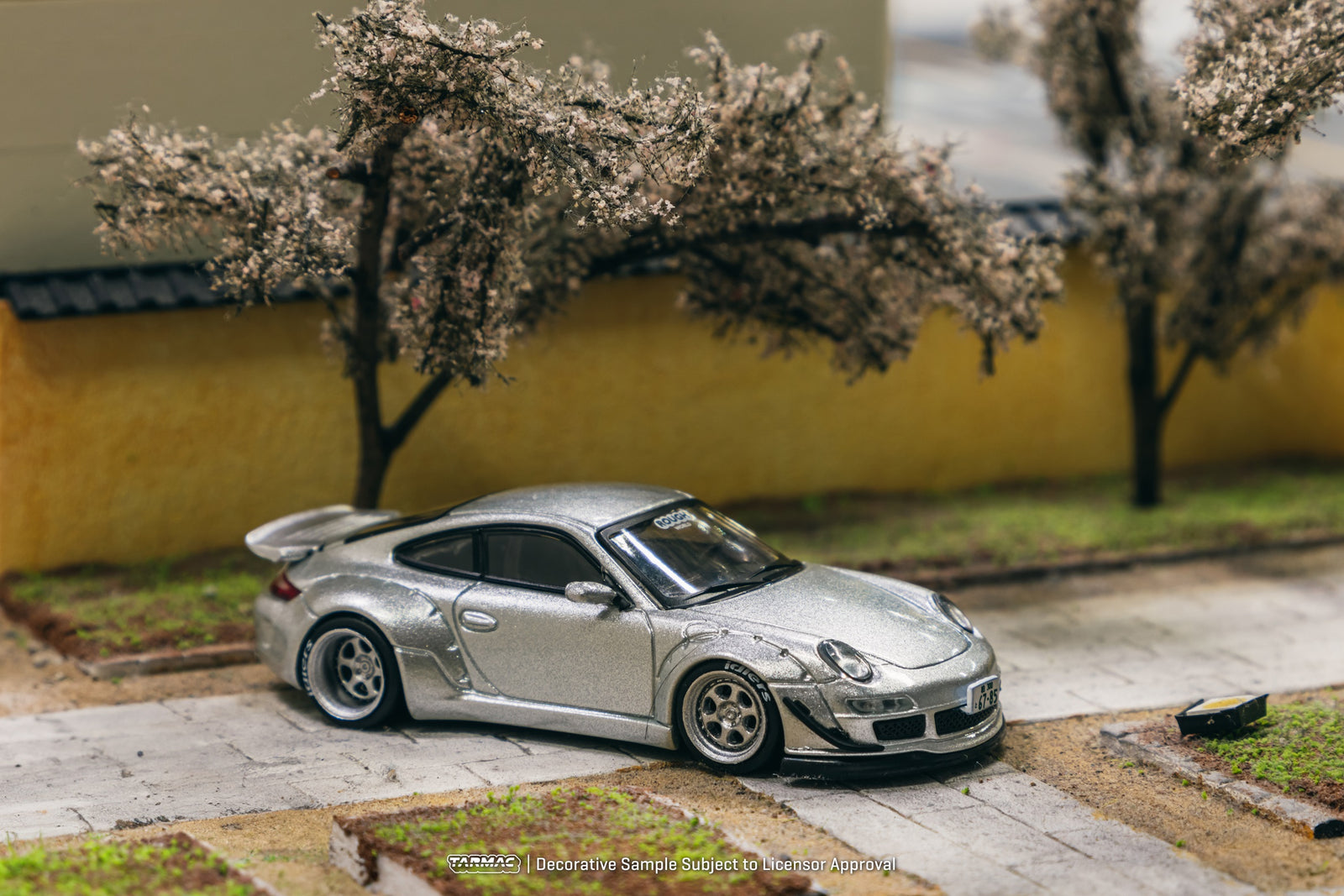 Tarmac Works 1/64 RWB 997 Abu Dhabi Diecast Model Car
