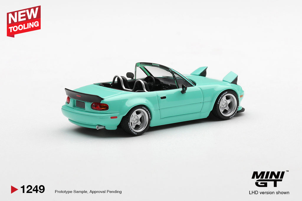 (Pre-order) Mini GT #1249 Mazda MX-5 (NA) Pandem Mint Green LHD Diecast Model