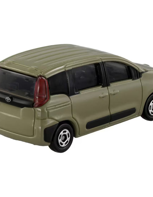 Load image into Gallery viewer, Takara Tomy Tomica Die-cast Car - Scale 1:63 NO.016 Toyota Sienta
