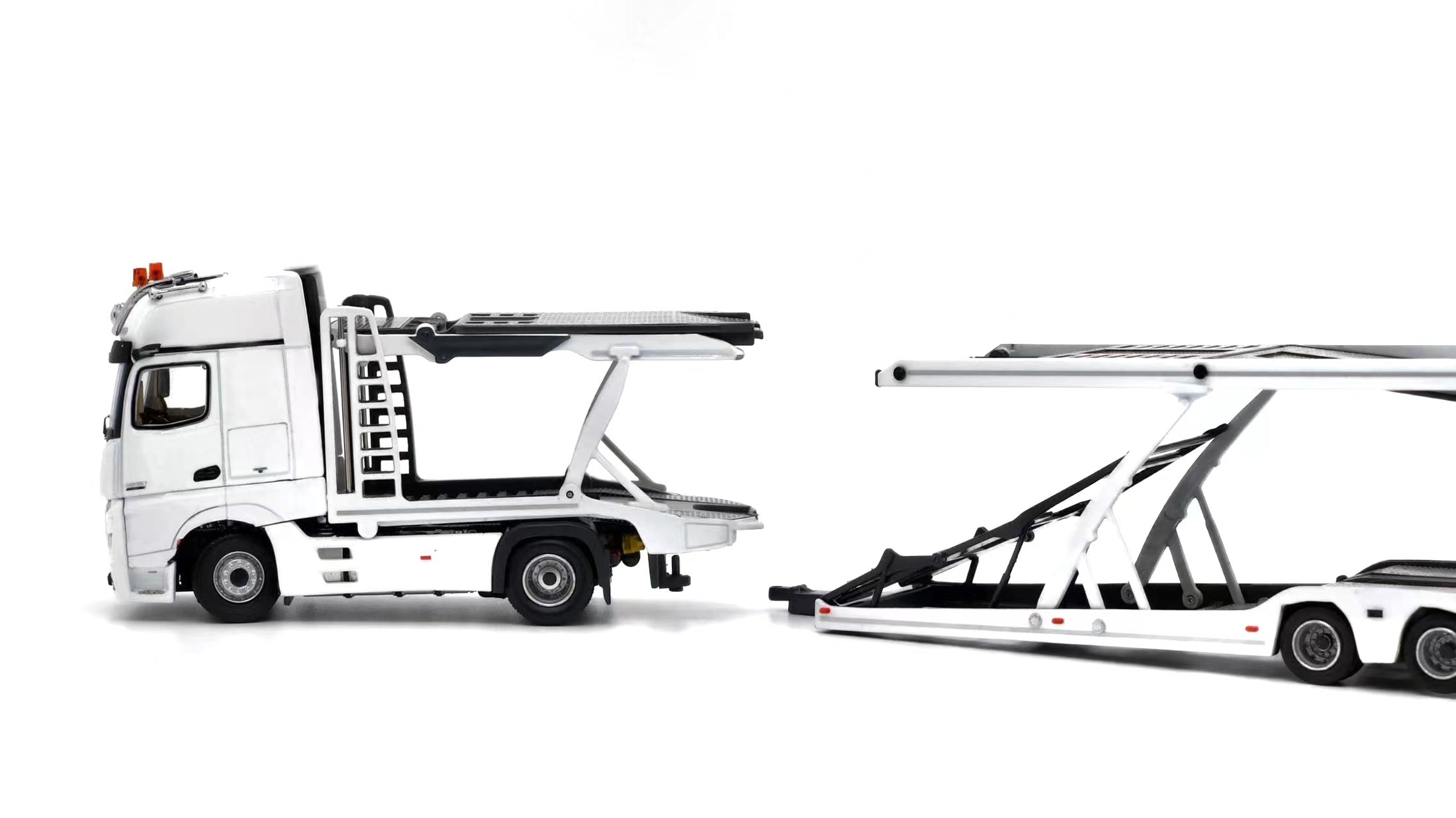 Tiny City - Mercedes-Benz Actros MP5 Transporter (White) Model car