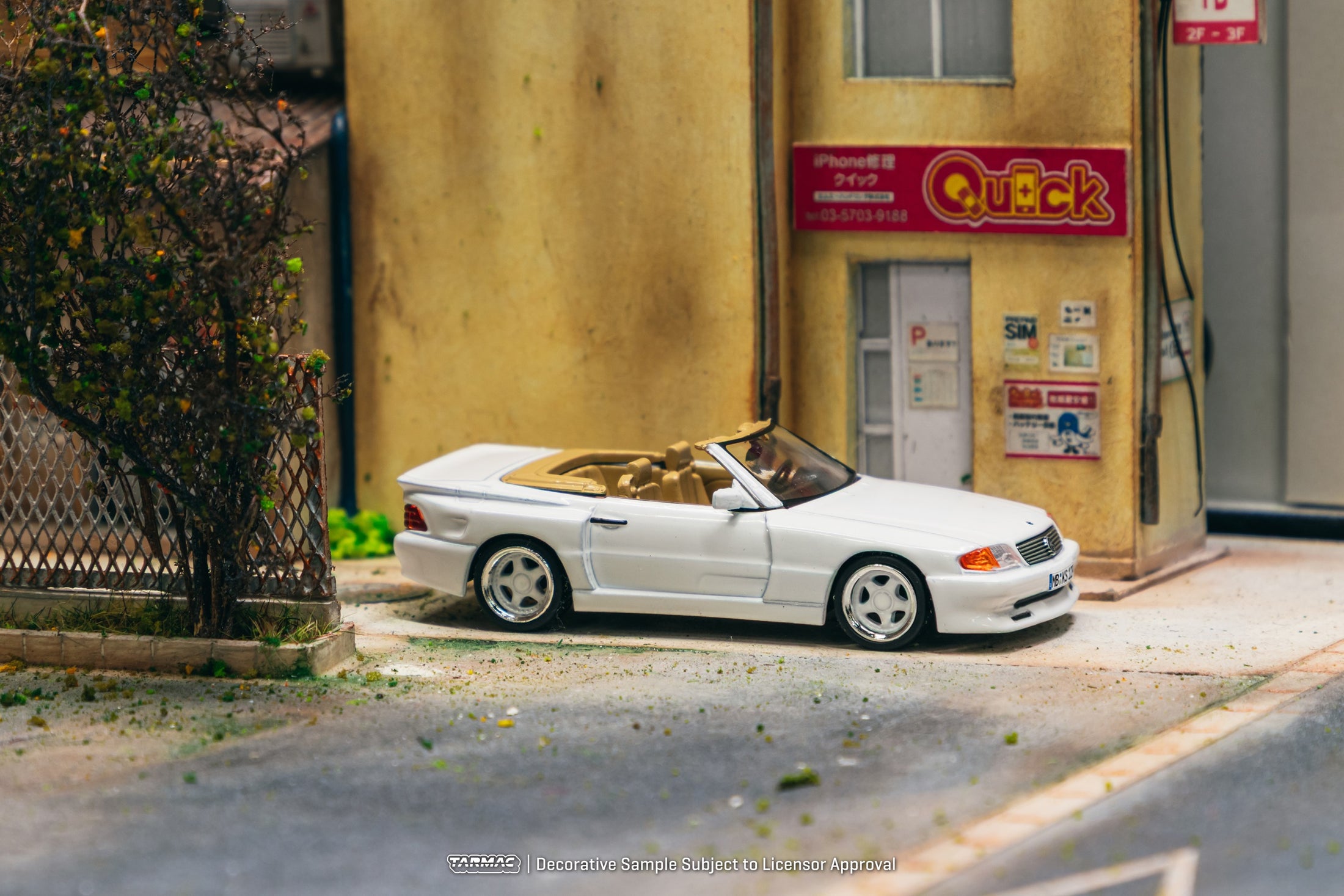 Tarmac Works 1/64 Mercedes-Benz SL 500 Koenig Specials White