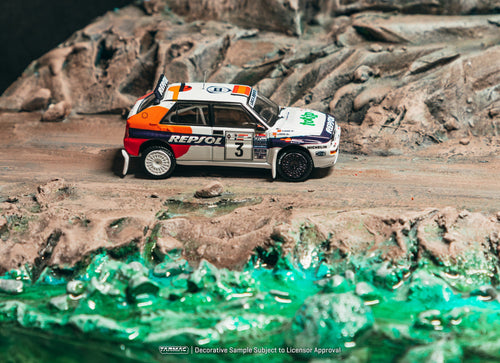 Load image into Gallery viewer, (Pre-order) Tarmac Works 1/64 Lancia Delta HF Integrale Acropolis Rally 1993
