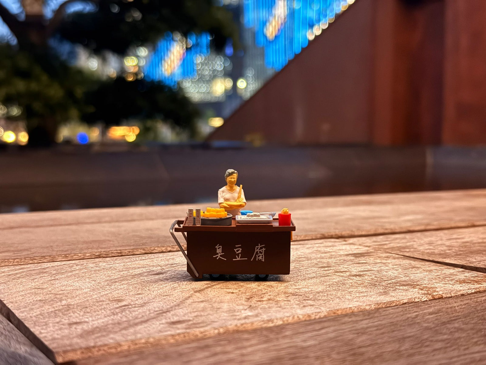 TINY Hong Kong City 1/35 #11 Stinky Tofu Cartful Diecast paint Figure