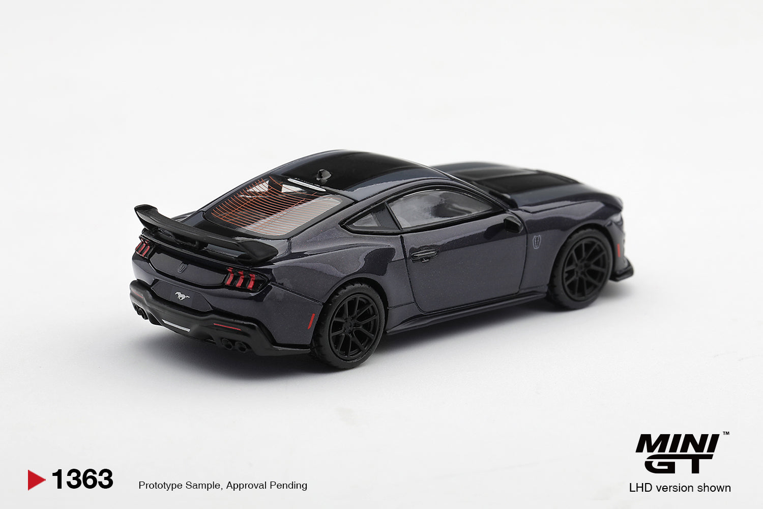 (Pre-order) Mini GT #1363 Ford Mustang Dark Horse Blue Ember 2025 RHD