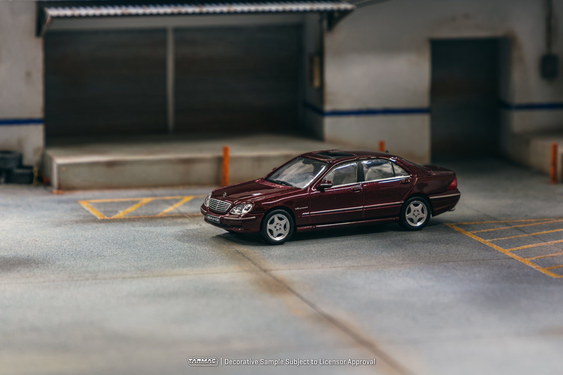 Tarmac Works 1/64 Mercedes-Benz S 55 AMG Bordeaux Red Metallic Model
