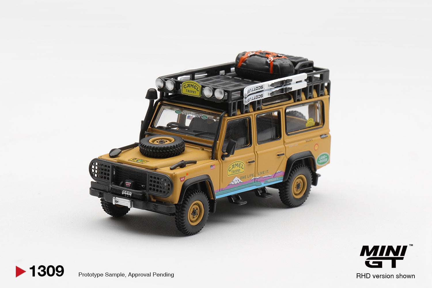 (Pre-order) Mini GT #1309 Land Rover Defender 110 1998 Camel Trophy CT.10 USA