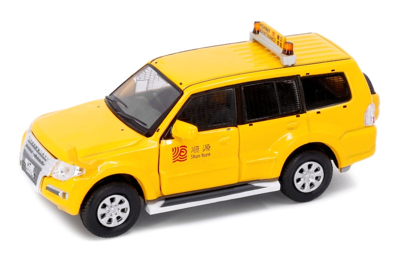 Tiny City 113 Die-cast Model Car - Mitsubishi Pajero 2015 Shun Yuen