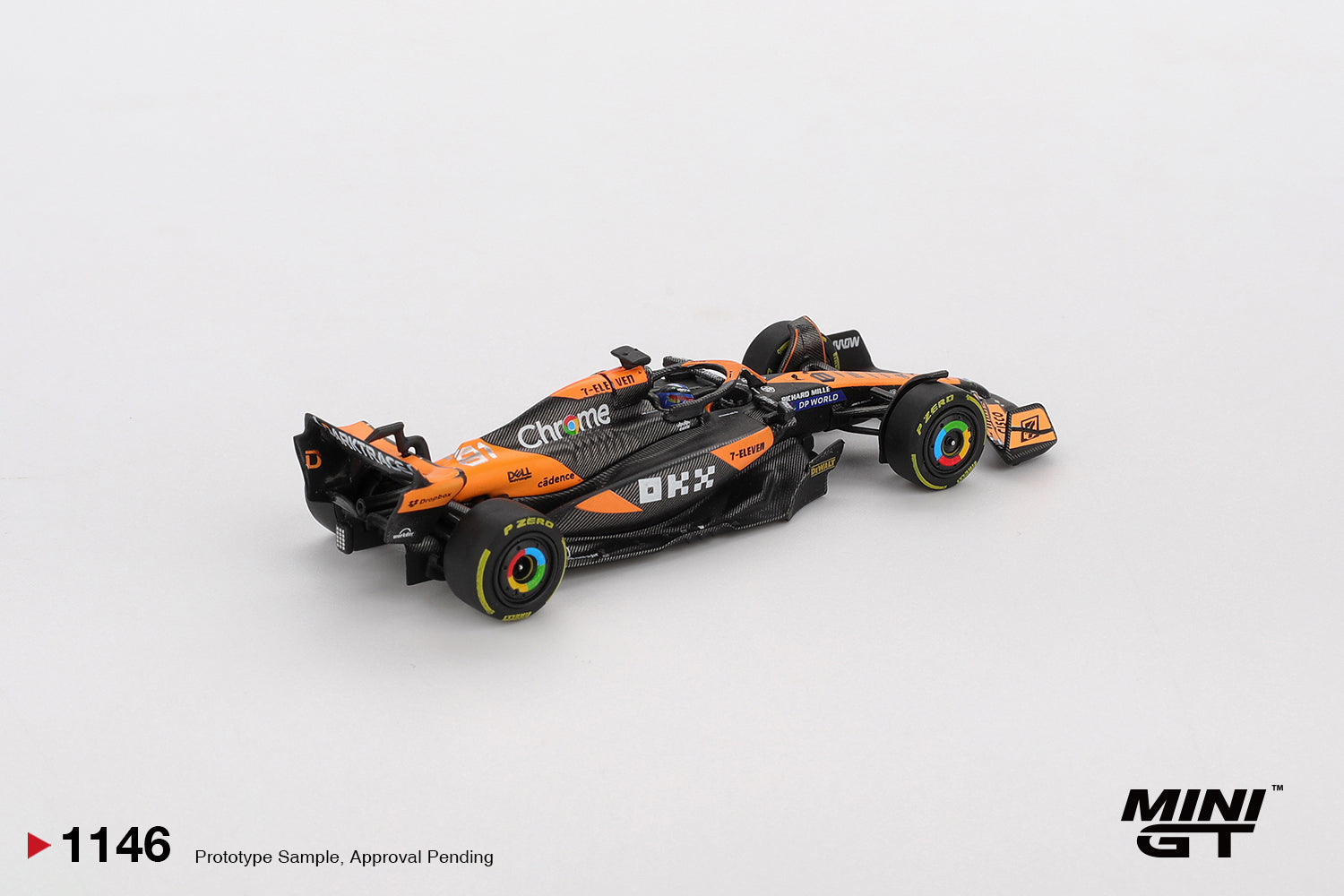 (Pre-order) MINI GT #1146 McLaren MCL38 #81 Oscar Piastri 2024 F1 2024 Hungarian