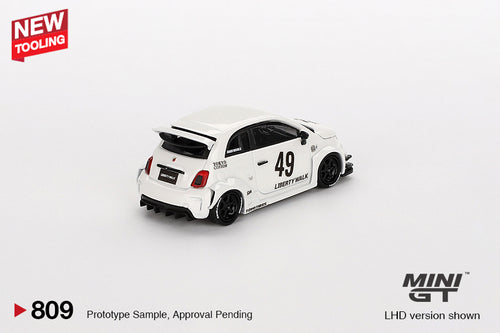 Load image into Gallery viewer, Mini GT #809 1/64 LB-WORKS x Abas Works ABARTH 595 Gara White Model
