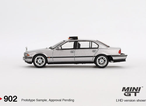 Load image into Gallery viewer, Mini GT #902 1/64  BMW 750IL 007 Bond "Tomorrow Never Dies" English
