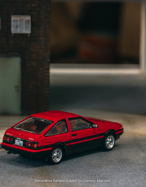 Load image into Gallery viewer, Tarmac Works 1/64 Toyota Sprinter Trueno (AE86) Red/Black Model Car
