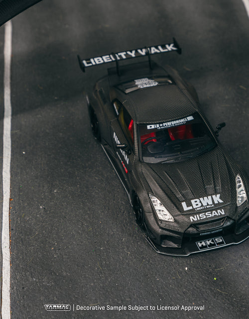 Load image into Gallery viewer, Tarmac Works 1/43 LB-Silhouette WORKS GT NISSAN 35GT-RR Model Car
