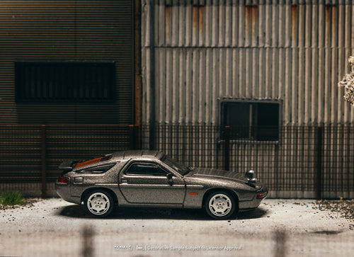 Load image into Gallery viewer, (Pre-order) Tarmac Works 1/64 Porsche 928 S4 Grey Metallic Diecast Model Car

