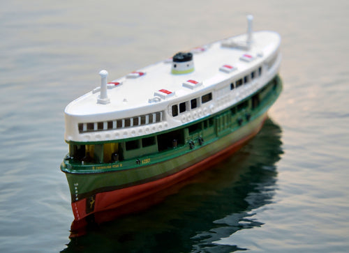 Load image into Gallery viewer, Tiny City Die-cast Model Car - 1/375 Star Ferry - TWINKLING STAR

