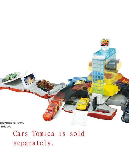 Load image into Gallery viewer, Takara Tomy Tomica Disney Pixar Cars Transform Tornado Shooter McQueen Play Set
