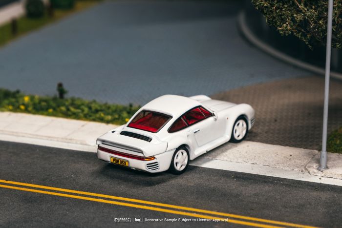 (Pre-order) Tarmac Works 1/64 Porsche 959 White Model Car + Trading Cards Set