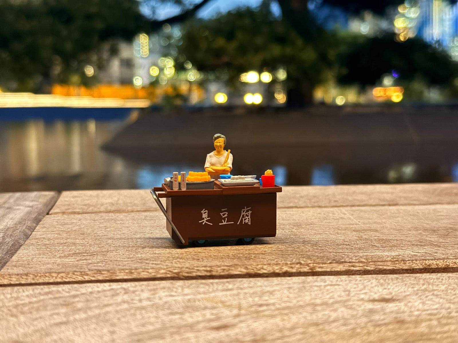 TINY Hong Kong City 1/35 #11 Stinky Tofu Cartful Diecast paint Figure