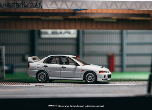 Load image into Gallery viewer, (Pre-order) Tarmac Works 1/64 Mitsubishi Lancer RS Evolution IV White Diecast
