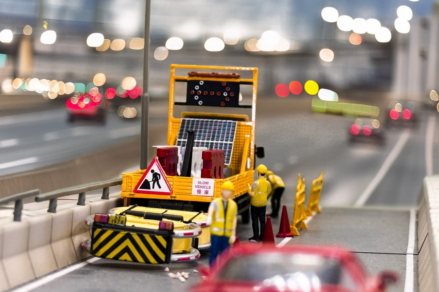 Tiny City Die-cast Model Car - Hino500 with Truck Mounted Attenuator Shun Yuen