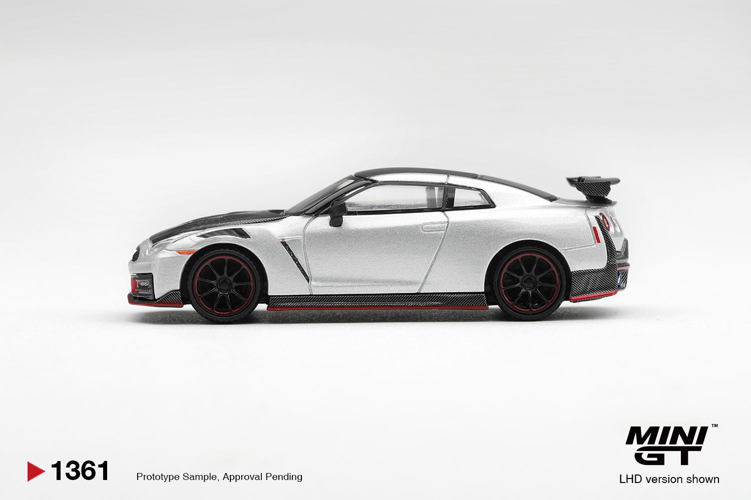 (Pre-order) Mini GT #1361 Nissan GT-R R35 NISMO 2024 Silver Metallic RHD Model