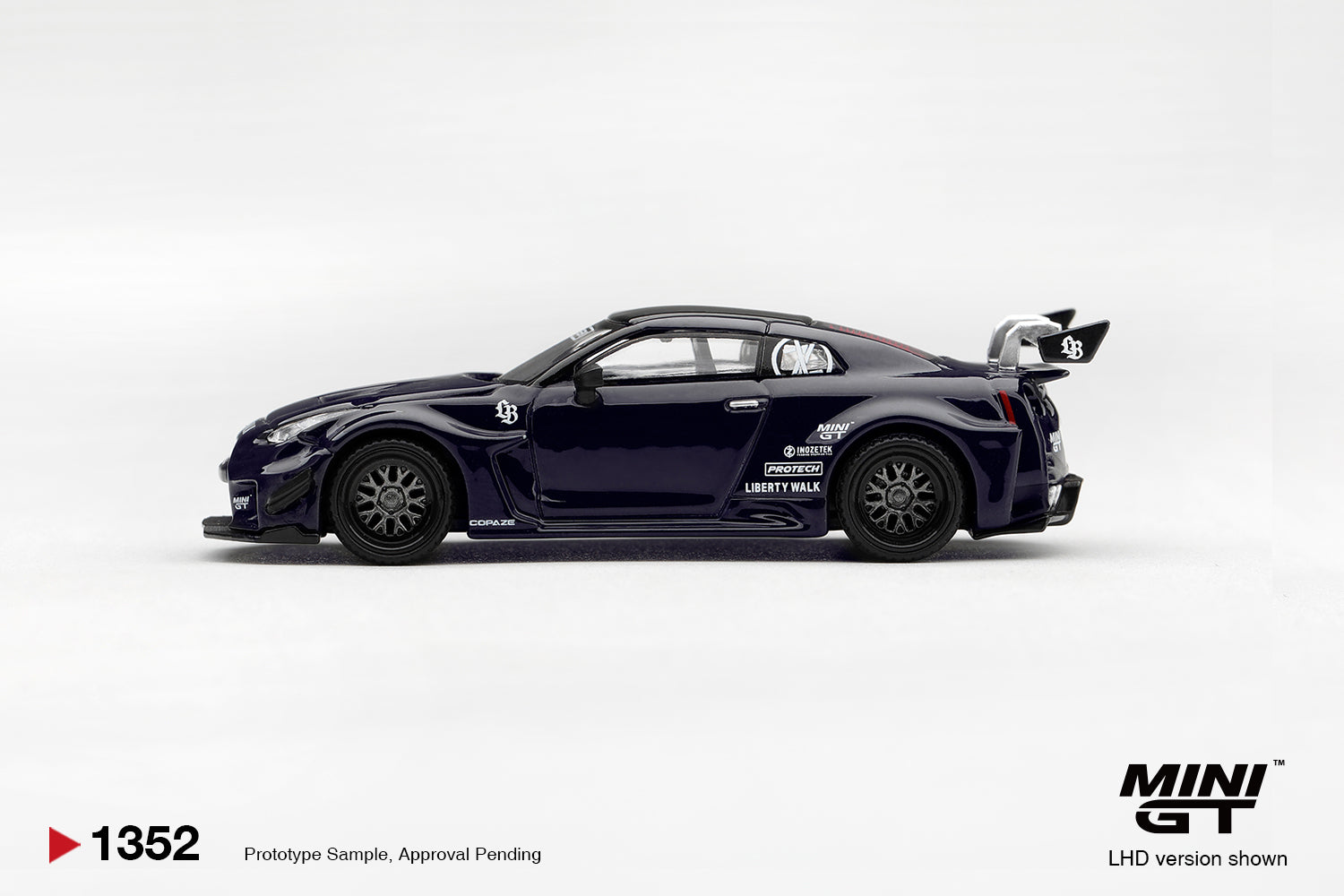 (Pre-order) Mini GT #1352 LB-Silhouette WORKS GT NISSAN 35GT-RR Ver.2 INOZETEK