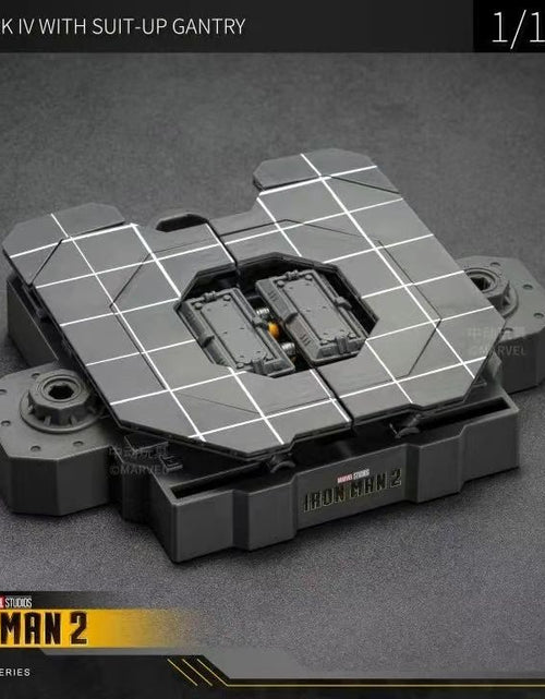 Load image into Gallery viewer, ZD Toys Marvel Avengers 1/10 MK4 &amp; Suit-up Gantry Action Figure Set
