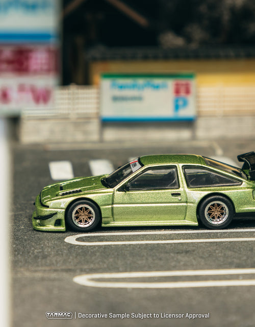 Load image into Gallery viewer, Tarmac Works 1/64 Toyota Sprinter Trueno AE86 Widebody Green Model
