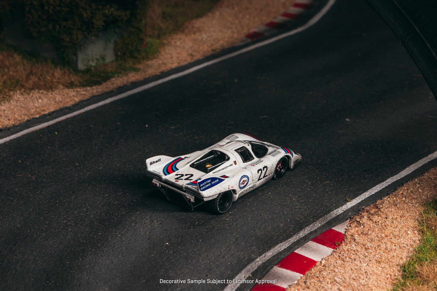 (Pre-order) Tarmac Works Porsche 917 KH 24h Le Mans 1971 Winner #22 Race finish