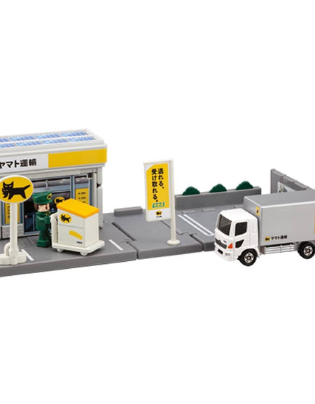 Takara Tomy TOMICA World Town Yamato Transport Sales Office Playset with Car