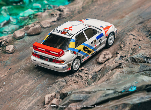 Load image into Gallery viewer, Tarmac Works 1/64 Mitsubishi Lancer Evolution III HK-BJ Rally 1995
