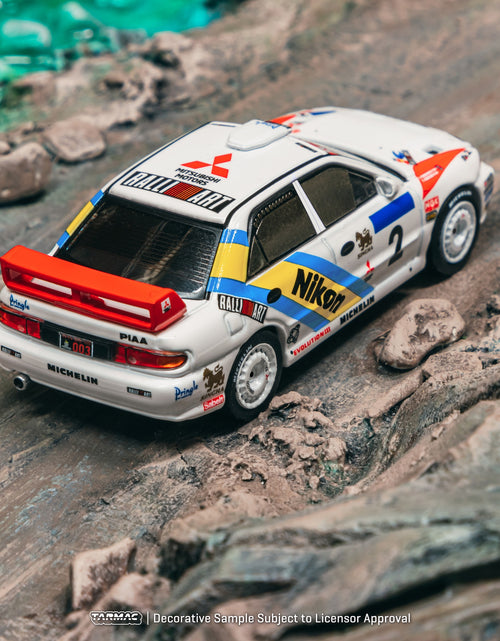 Load image into Gallery viewer, Tarmac Works 1/64 Mitsubishi Lancer Evolution III HK-BJ Rally 1995
