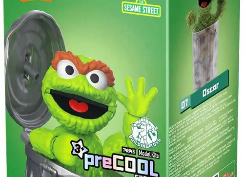 Load image into Gallery viewer, Blokees Sesame Street PreCool Series Model Kit - 07 Oscar
