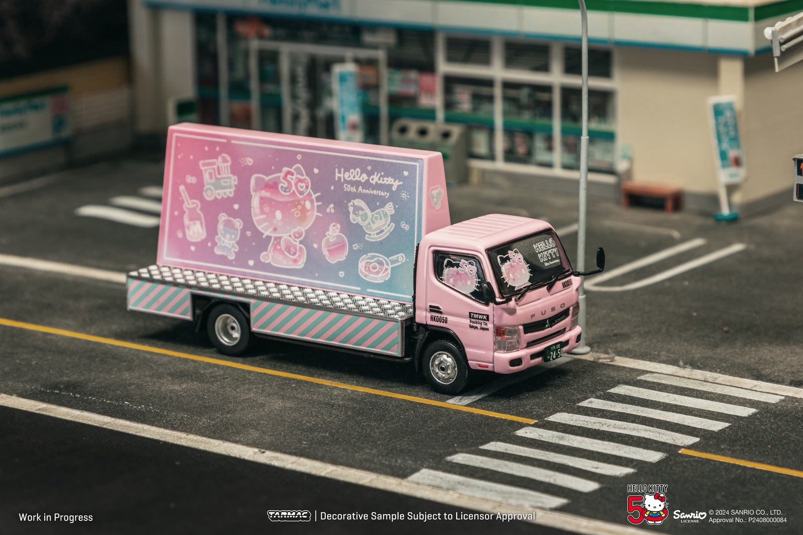 Tarmac Works 1/64 Mitsubishi Fuso Canter Hello Kitty Billboard Car