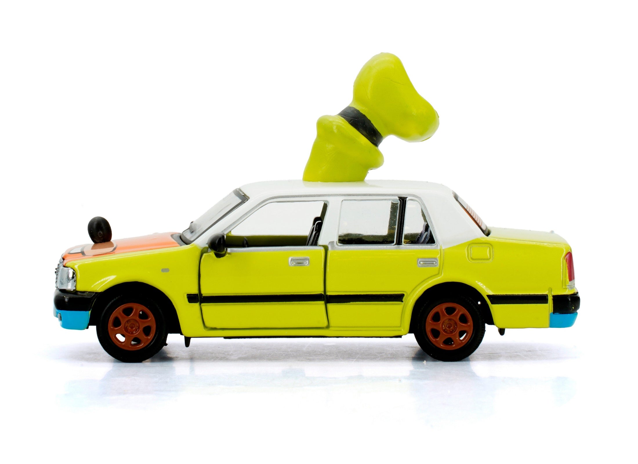 TINY x Disney Vehicle - 1/72 Hong Kong Urban Taxi x Goofy Model Car