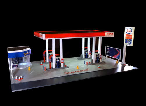 Load image into Gallery viewer, Tiny City Hong Kong Bd30 1/64 ESSO Gas Station Petrol Model Diorama
