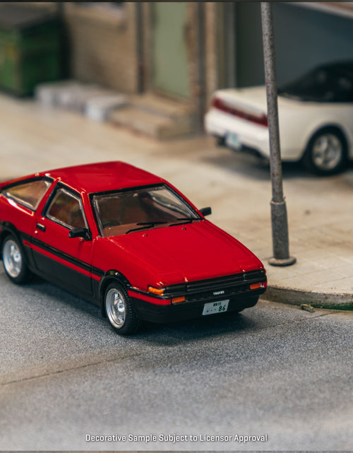 Load image into Gallery viewer, Tarmac Works 1/64 Toyota Sprinter Trueno (AE86) Red/Black Model Car
