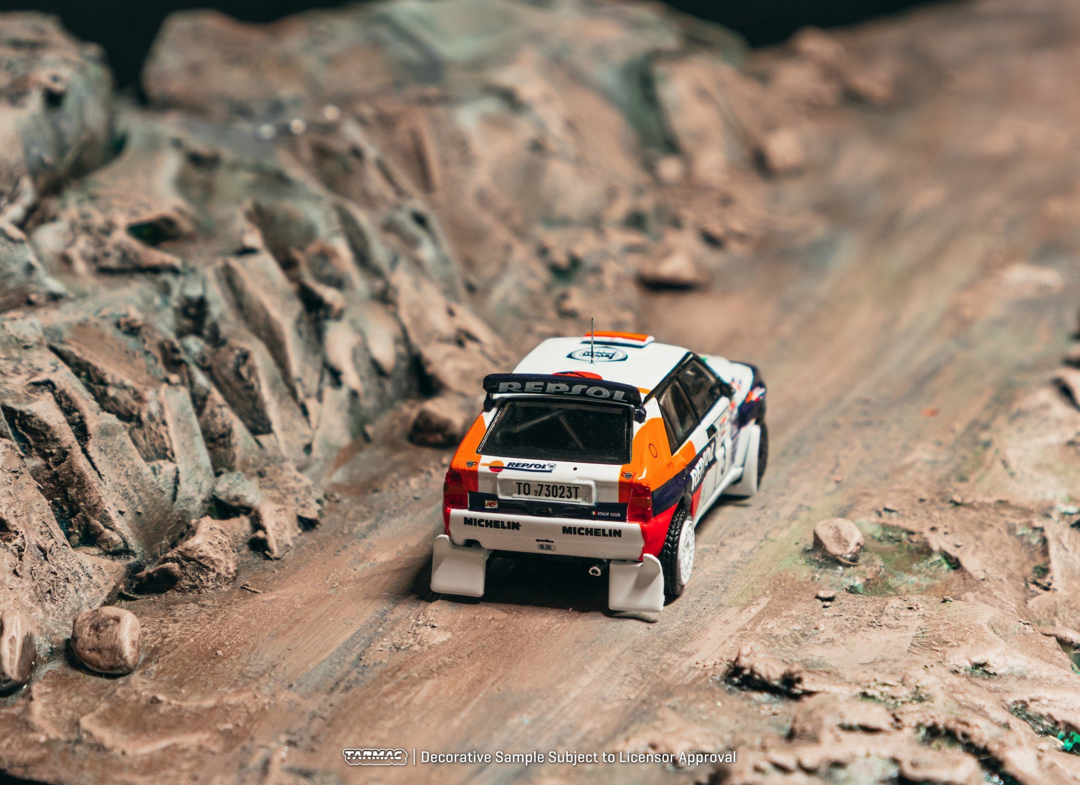 (Pre-order) Tarmac Works 1/64 Lancia Delta HF Integrale Acropolis Rally 1993