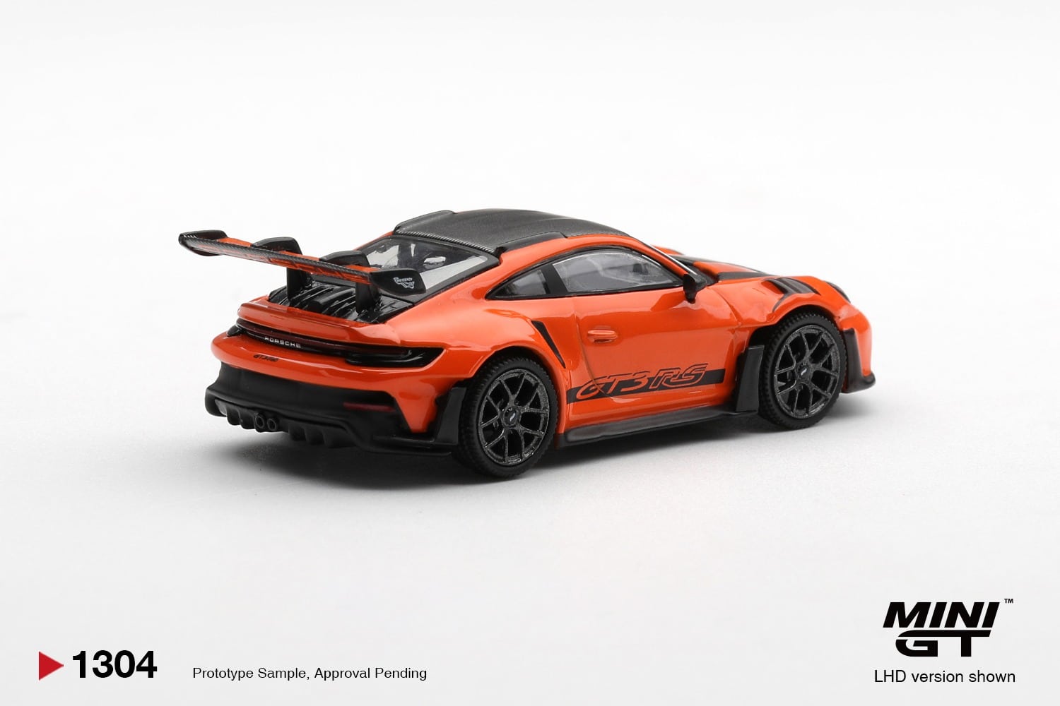 (Pre-order) Mini GT #1304 Porsche 911 (992) GT3 RS Weissach Gulf Orange RHD