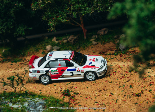 Load image into Gallery viewer, Tarmac Works Mitsubishi Lancer Evolution II Hong Kong Beijing Rally
