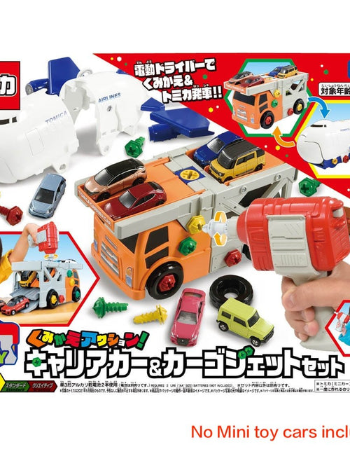 Load image into Gallery viewer, Takara Tomy Tomica World -  Recombination Action Carrier Car &amp; Cargojet Set
