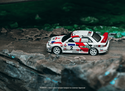 Load image into Gallery viewer, (Pre-order) Tarmac Works 1/64 Mitsubishi Lancer Evolution III Hong Kong 1996
