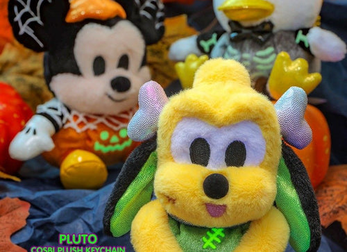 Load image into Gallery viewer, Hot Toys Disney Ghosts' Night Out Cosbi Plush Keychain Collection Full set of 6
