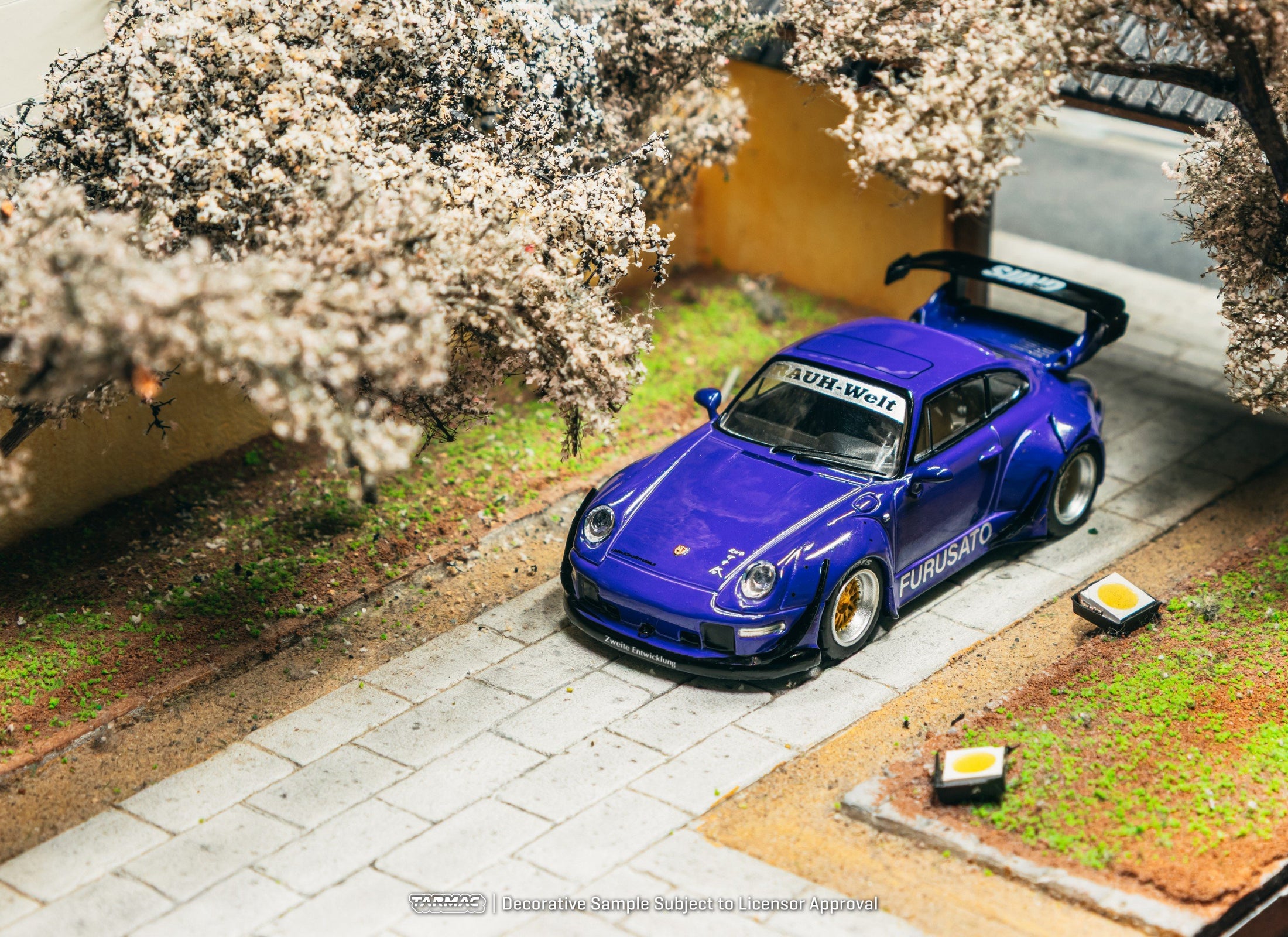 (Pre-order) Tarmac Works 1/64 RWB 993 Furusato Model Car Trading Cards Combo Set