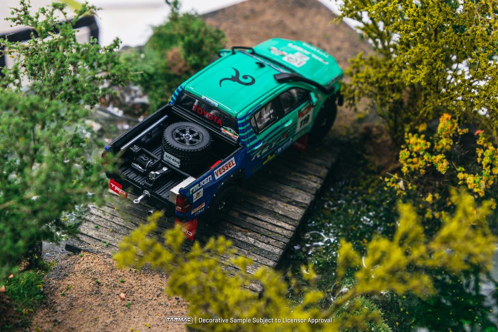 Tarmac Works 1/64 Toyota Hilux AXCR 2017 Diecast Model Car