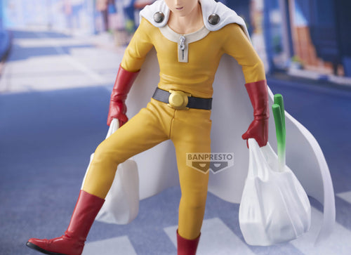 Load image into Gallery viewer, Banpresto ONE-PUNCH MAN ONE PUNCH LIFE SAITAMA Figure 20cm
