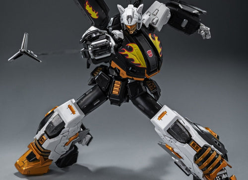 Load image into Gallery viewer, Threezero Transformers MDLX Stepper Action Figure Set
