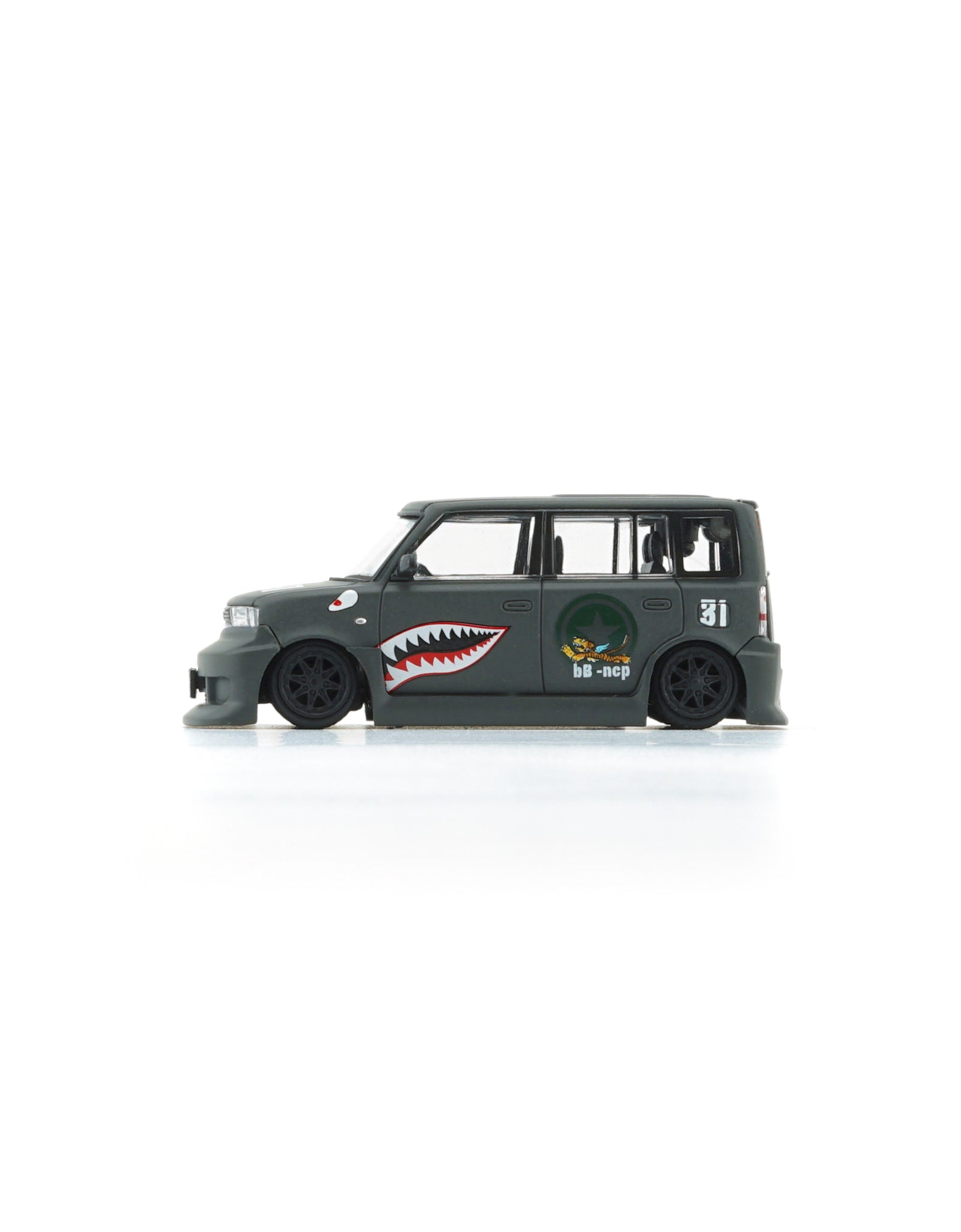 BMC 1/64 Toyota 2000 bB - Matte Green + P40 Tiger Pattern (RHD) LTD