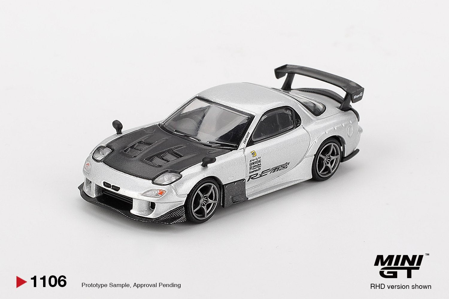 MINI GT #1106 Mazda RX-7 RE-Amemiya Silver Metallic LHD Model Car